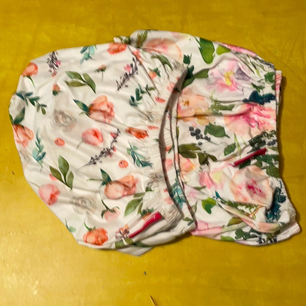 Pobi Baby floral changing pad covers